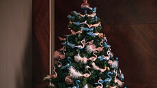 Vánoní stromek mou zdobit i labut, které pedstavují vrchol umu...