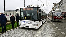 Prezentaní jízda na nové trolejbusové trati na lince . 58 Palmovka -...