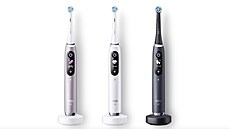 Oral-B iO Series 9 se o va�e zuby postará s tou nejv�t�í pe�livostí. Elektrický...