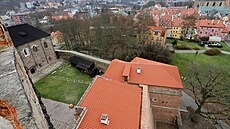 Nová st�echa jihovýchodního bastionu a kasemat Chebského hradu (30. listopadu...