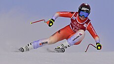 Corinne Suterová na trati sjezdu v Lake Louise