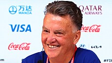 Trenér nizozemských fotbalist Louis van Gaal na tiskové konferenci bhem MS v...