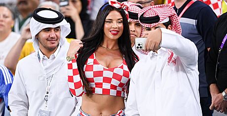 Chorvatská fanynka Ivana Knöllová na MS v Kataru