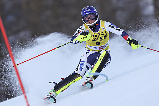 Martina Dubovská bhem slalomu v Sestriere.
