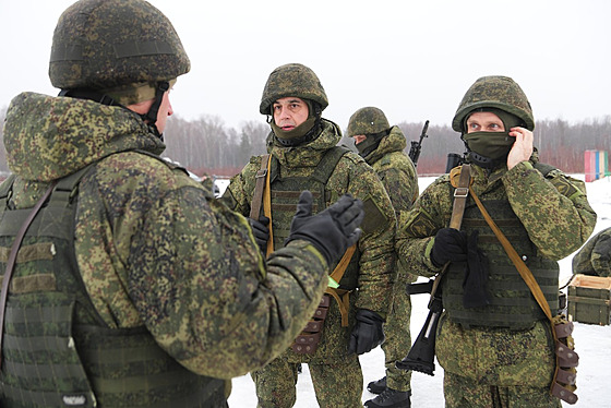 Mobilizovaní Rusové se úastní bojového výcviku v Moskevské oblasti. (13....