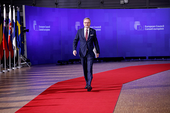 eský premiér Petr Fiala pichází na summit lídr Evropské unie v Bruselu. (15....