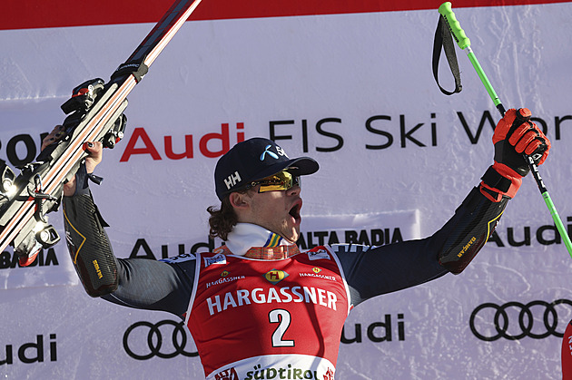 Krýzlovi pomáhali z trati záchranáři, obří slalom v Alta Badii vyhrál Braathen