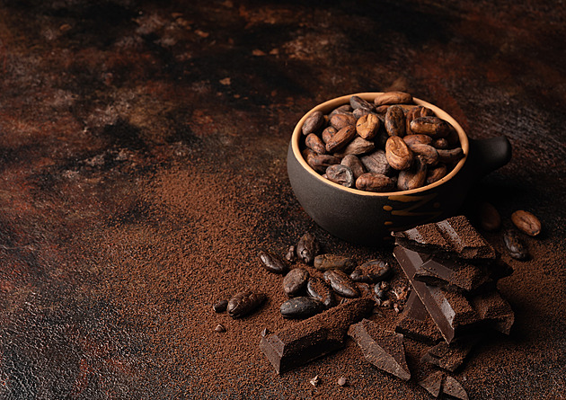 Cena kakaa se letos zdvojnásobila, čokoláda zdraží i skokově, věští analytici
