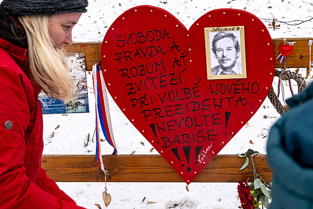 Česko si připomíná dvanácté výročí úmrtí Václava Havla, po pietě vyrazí průvod