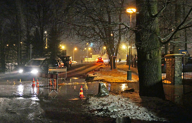 Kvůli rozsáhlým haváriím jsou v Jihlavě bez pitné vody tisíce obyvatel