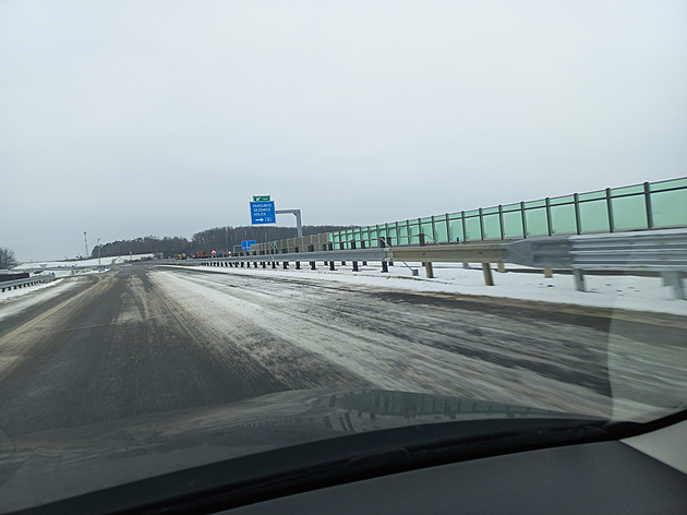 Hygienici změří na Pardubicku hluk z nového úseku dálnice D35