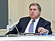 Poradce ruskho prezidenta Jurij Uakov bhem videokonference o otzkch...
