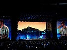 Portorický zpvák Bad Bunny vystoupil na Aztéckém stadionu v Mexico City. (9....