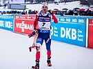 Michal Krmá se raduje ze estého místa ve sprintu v Annecy