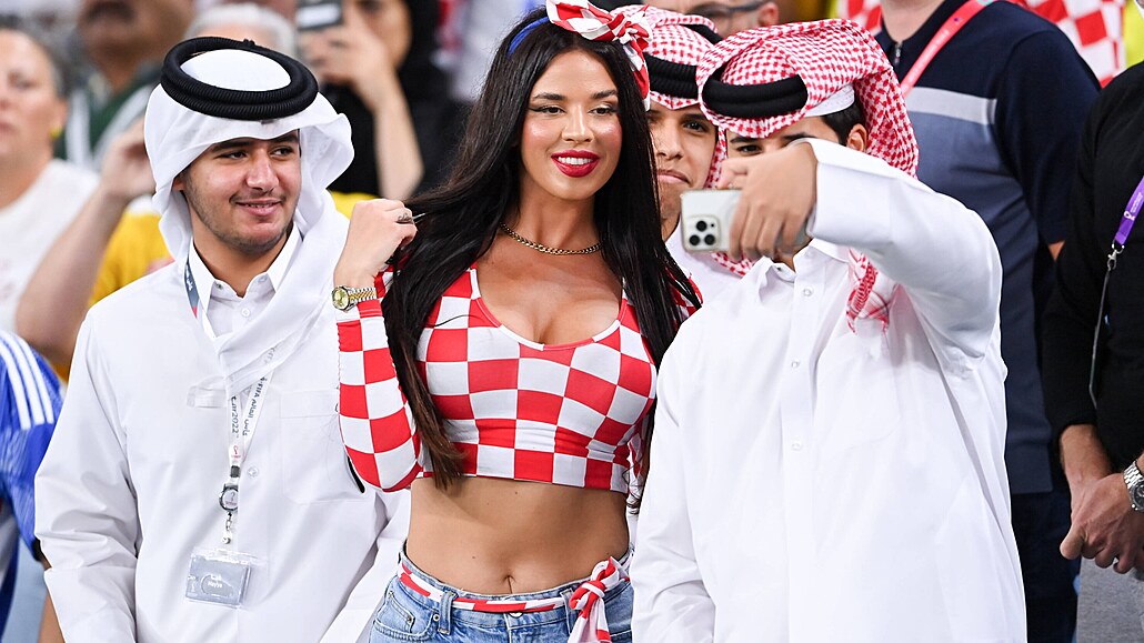 Chorvatská fanynka Ivana Knöllová na MS v Kataru