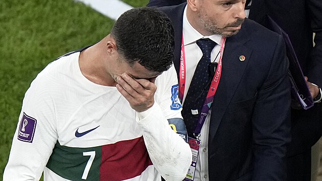 Plac Portugalec Cristiano Ronaldo rychle opout hit po zvrenm hvizdu tvrtfinle s Marokem.
