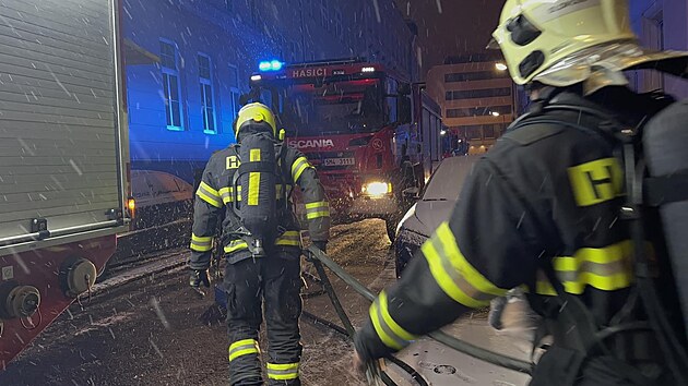 Olomout hasii likvidovali vzncen sedac pytel v byt ve tetm pate ve Vanurov ulici. 