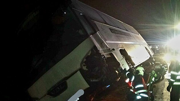 U eskch Budjovic se srazil autobus s autem. (15. prosince 2022)