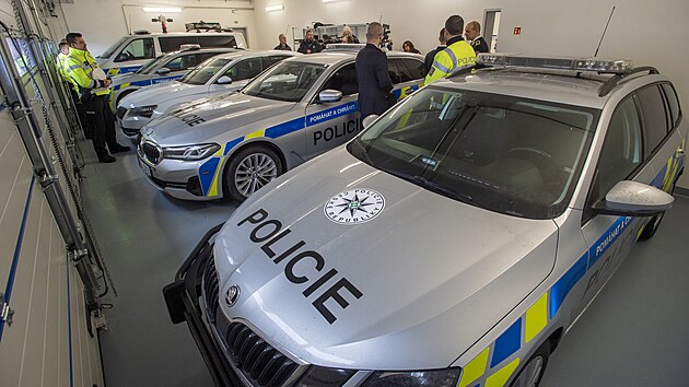 Gar�e nov�ho d�lni�n�ho odd�len� policie v M�stci.