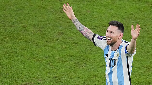 Lionel Messi z Argentiny slaví svtový titul.