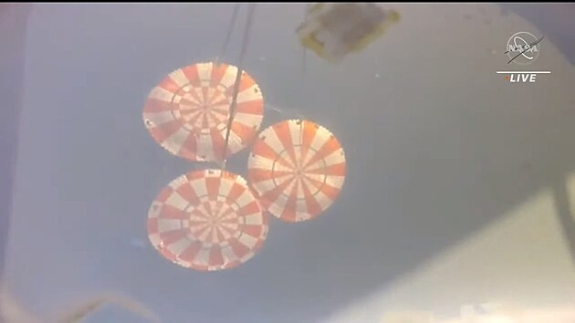 Brzdc padky pi pohledu z lodi Orion