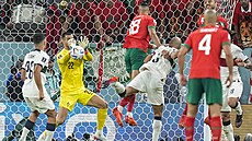 Branká Portugalska Diogo Costa likviduje marockou anci ve tvrtfinále...