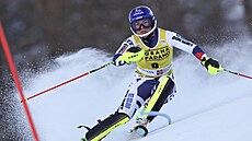 Martina Dubovská bhem slalomu v Sestriere.