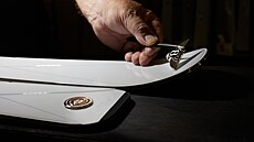 Elegance a úsilí o co nejv�t�í výkon. To mají Bomber Ski a Bentley Motors...