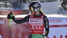 Italská lyaka Sofia Goggiaová po dojezdu vítzné jízdy ve Svatém Moici.