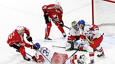 Čeští hokejisté porazili Švýcarsko 2:1.