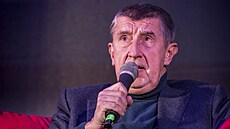 �ivá talk show. Na akci s názvem �eknu vám úpln� v�echno odpovídal Andrej Babi�...