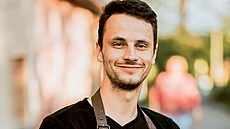 Honza Vorel moc rád vaí. Chystá se objídt festivaly s food truckem a vait...