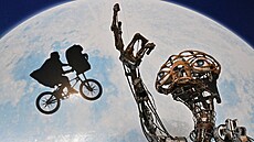 Mechanická postava E. T. z filmu Stevena Spielberga, která se vydražila za 2,56... | na serveru Lidovky.cz | aktuální zprávy