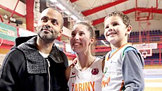 Tony Parker dorazil do Brna s basketbalistkami z Lyonu, po zápase se věnoval...