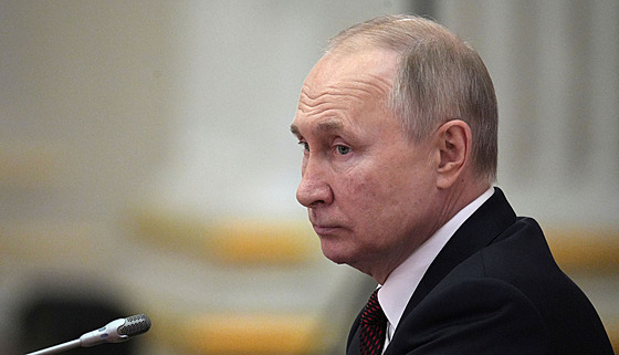 Ruský prezident Vladimir Putin se účastní setkání vedoucích představitelů...