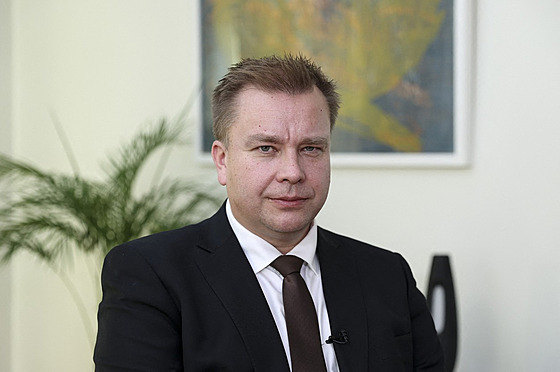Finský ministr obrany Antti Kaikkonen (8. prosince 2022)