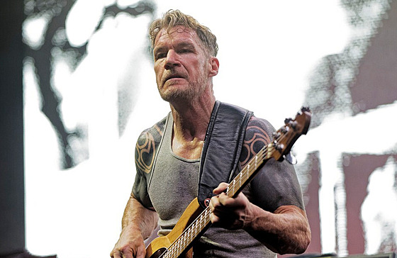 Tim Commerford z kapely Rage Against the Machine (Chicago, 11. ervence 2022)