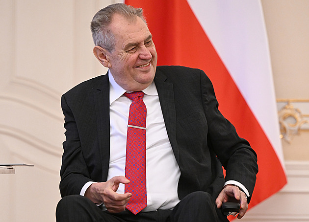 Zeman pronese své poslední vánoční poselství. Připomeňte si předchozích devět