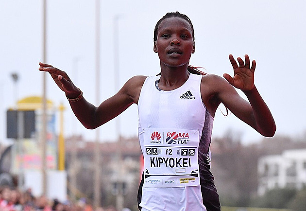 Keňané a doping: vítězky maratonů v Bostonu i v Praze si pár let nezazávodí