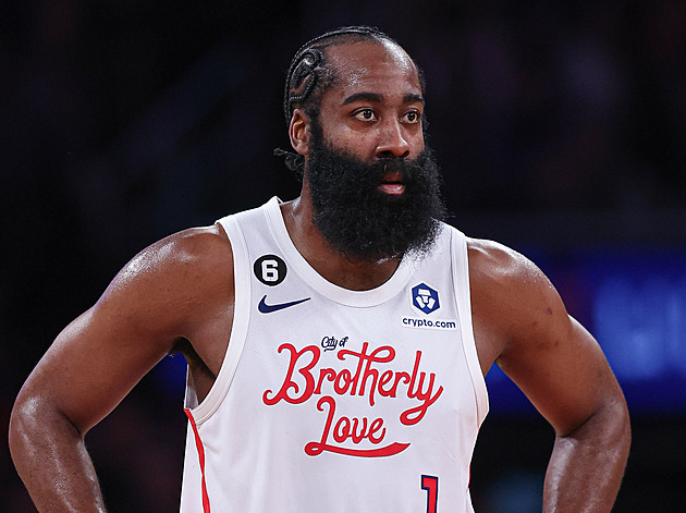 Harden využil opci na příští sezonu, ale ve Philadelphii zřejmě nezůstane