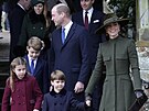 Princezna Charlotte, princ George, princ William, princ Louis a princezna Kate...