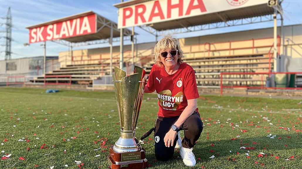 Jaroslava Rinnerová-Poláková, manaerka en Slavie