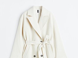 Bílý kabát je moná troku nepraktický, zato ale nesmírn stylový, elegantní a...