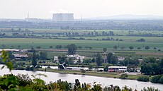 Slovenská jaderná elektrárna Jaslovské Bohunice. (2004)