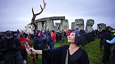 Zimní slunovrat u Stonehenge v ji�ní Anglii p�itáhl rekordní davy. (22....