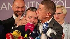 Radost z vítězství. Babiš s PR manažerem Markem Prchalem po volbách v roce 2017 | na serveru Lidovky.cz | aktuální zprávy