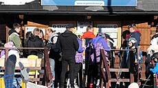 Vyhlá�ené polské ly�a�ské st�edisko Zakopané zaplnili na Bo�í hod ly�a�i. (25....