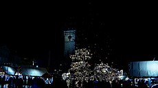 Strom na Staroměstském náměstí zhasl jako výraz solidarity s Ukrajinou