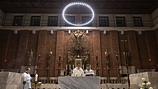 P�lno�ní m�í za�íná církevní oslava narození Je�í�e Krista, který se m�l...