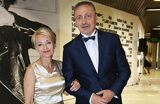Veronika �ilková a Martin Stropnický (Karlovy Vary, 1. �ervence 2016)
